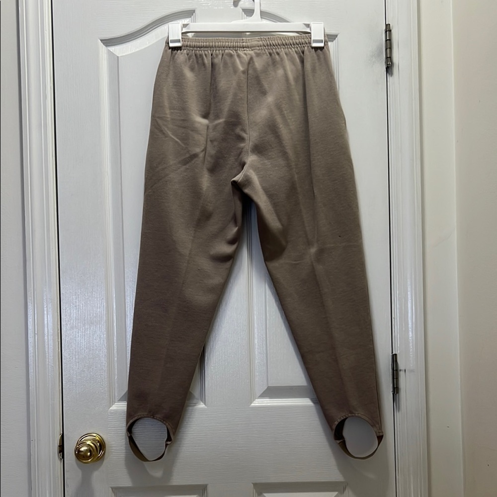 Vintage LL Bean Stirrup Tan Women’s Petite 8 Pants - Picture 4 of 5